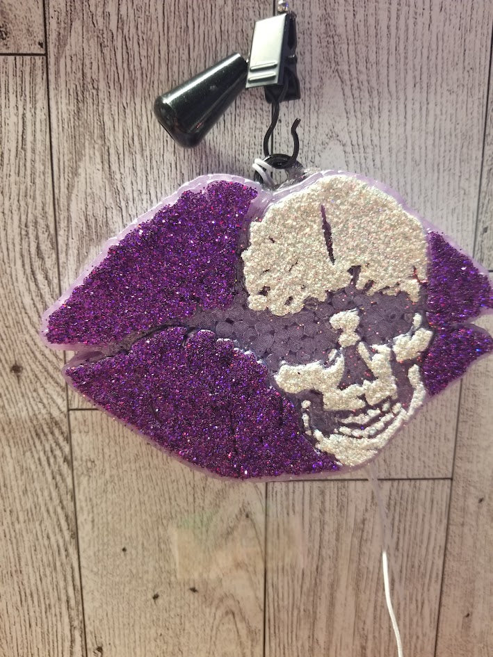 Lip Skull