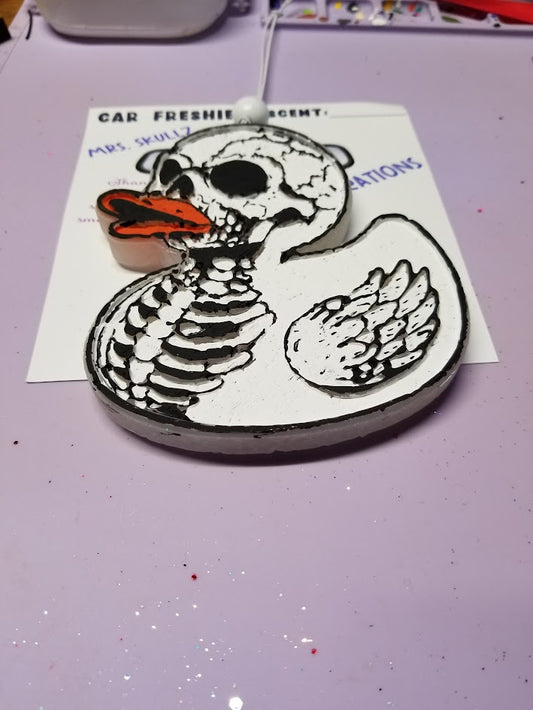 Skully Duck
