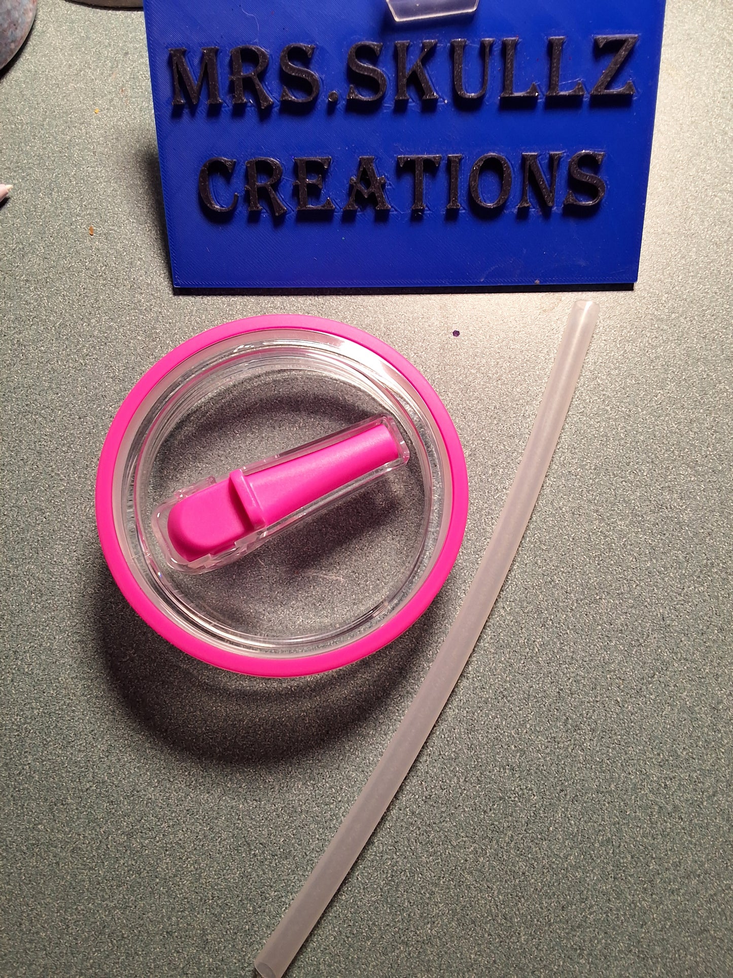 40oz replacement lid/ hot pink